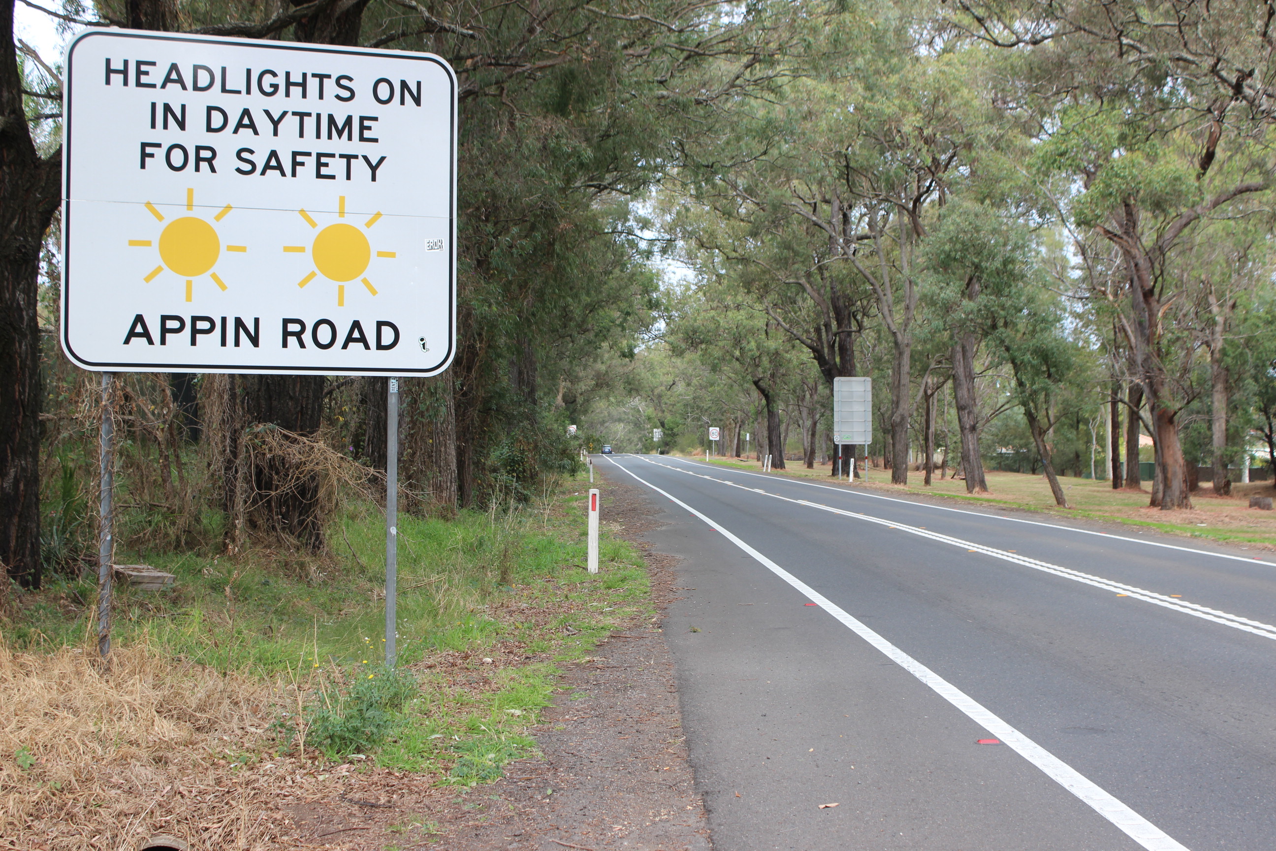 STATEMENTS BY MEMBERS- Macarthur Electorate: Appin Road Main Image